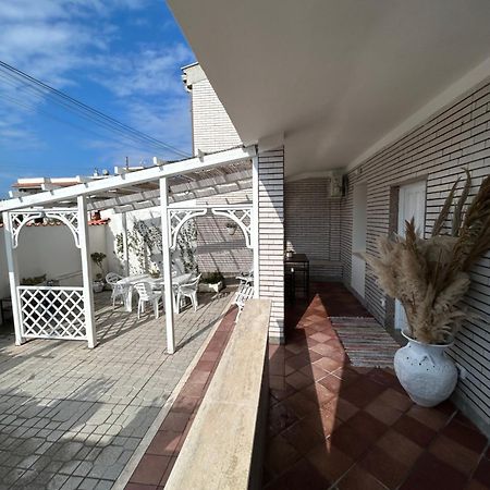 Fly & Stay Apartments Fiumicino Bagian luar foto