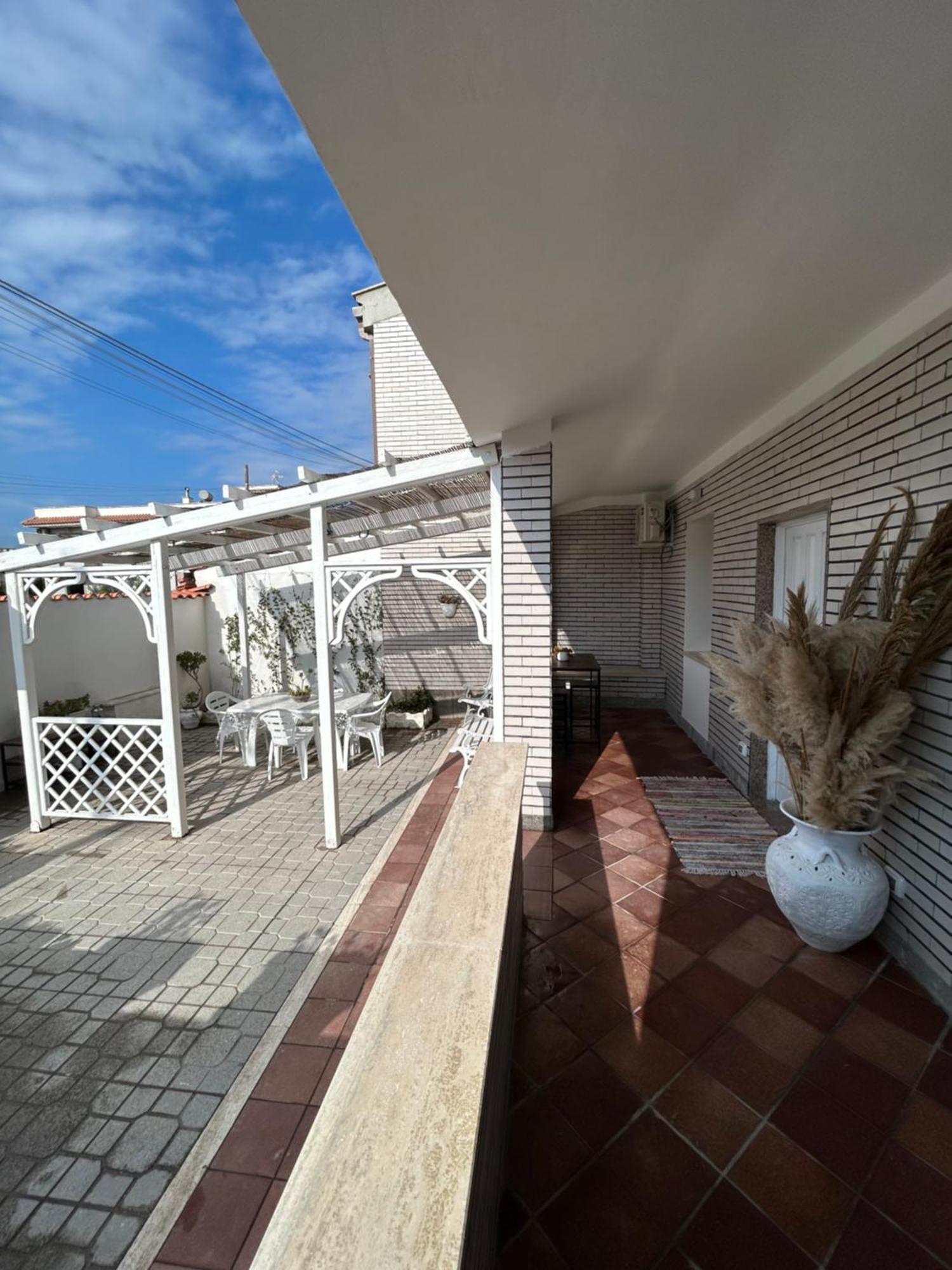 Fly & Stay Apartments Fiumicino Bagian luar foto